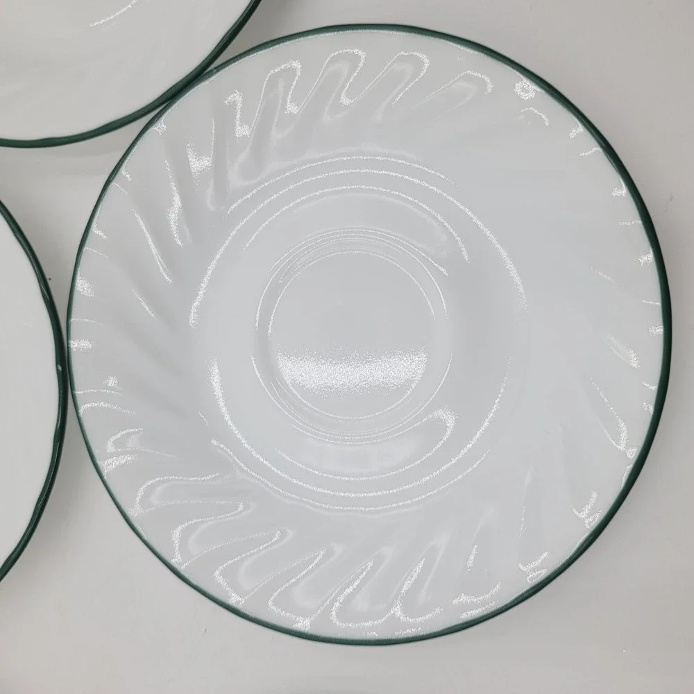 Corelle Classic Cafe Emerald Green Saucers Set of 8 Vitrelle White‎ Swirl 6.25